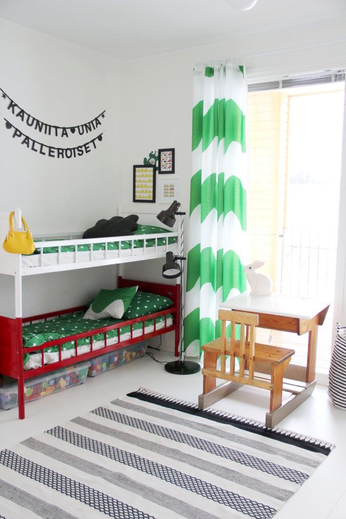 Värikäs lastenhuone