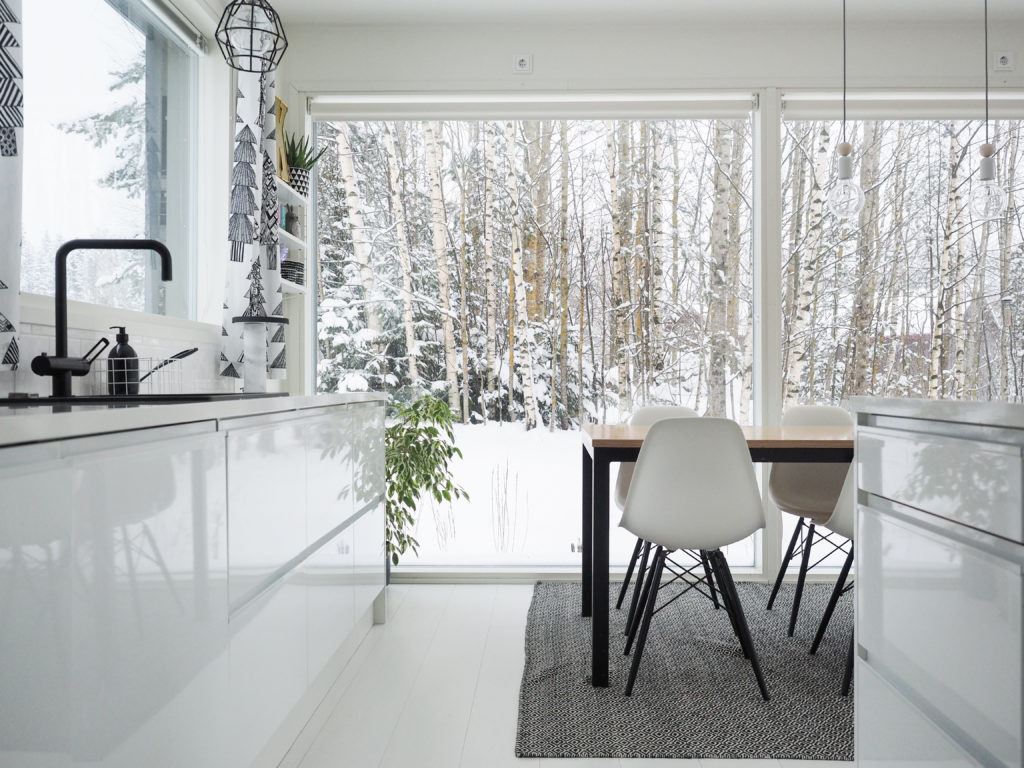 Valoisa lapsiperheen keittiö, Porvoo